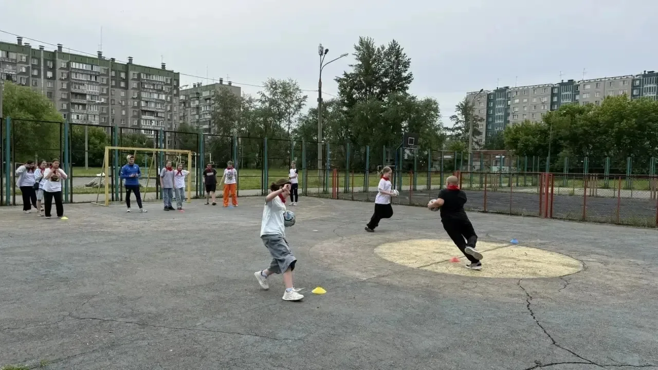 🏃‍♂️ «Весёлые старты» в лагере — гаджеты в сторону! 📱➡️🚫
Сегодня в пришкольном лагере было шумно,