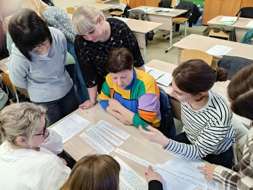 В рамках Недели психологии,  в МБОУ "Новоусманская СОШ3" состоялось занятие с элементами тренинга дл
