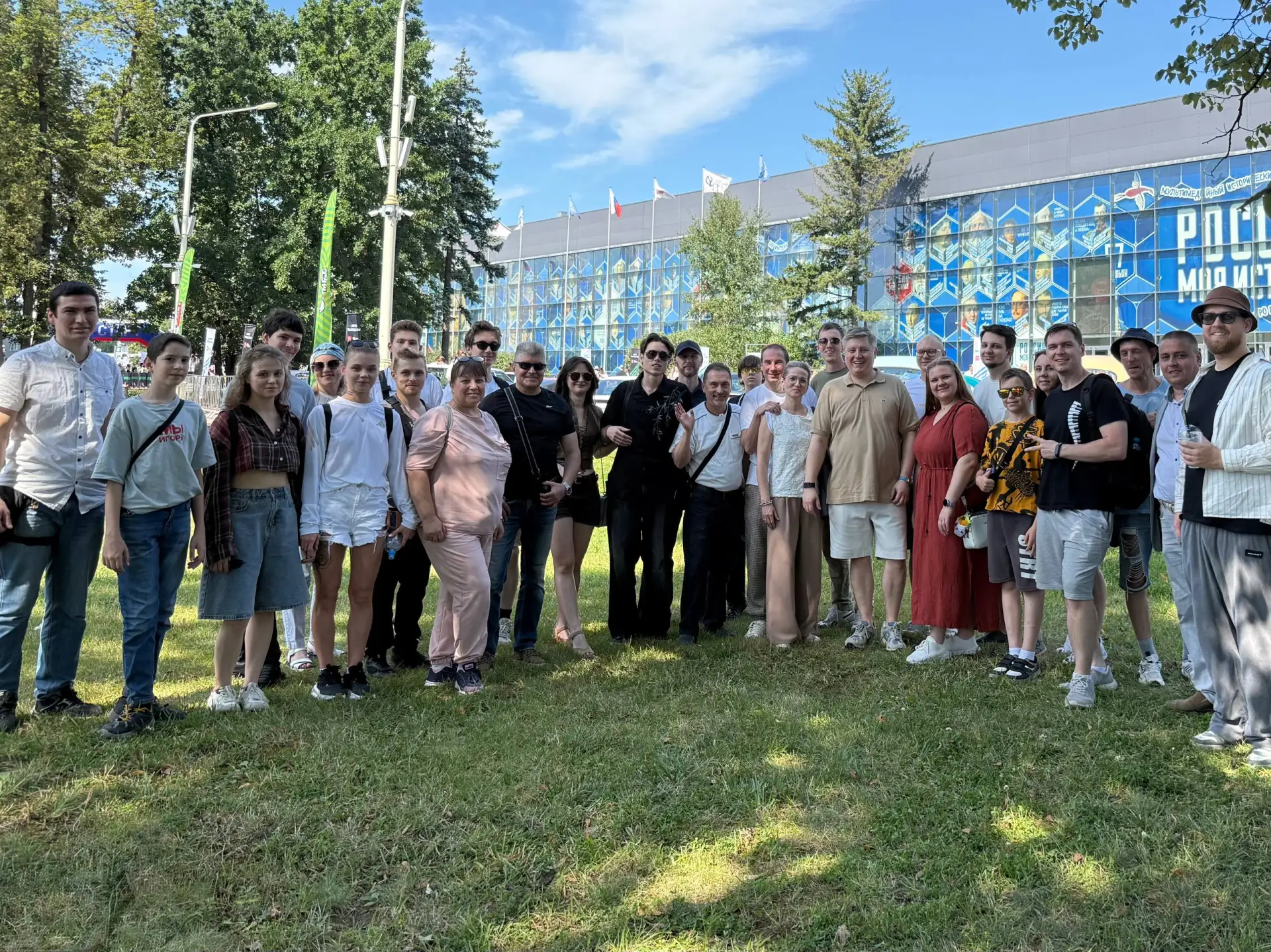 Спасибо всем, кто пришел на нашу встречу 🤝

Было приятно познакомиться со всеми и ответить на ваши 