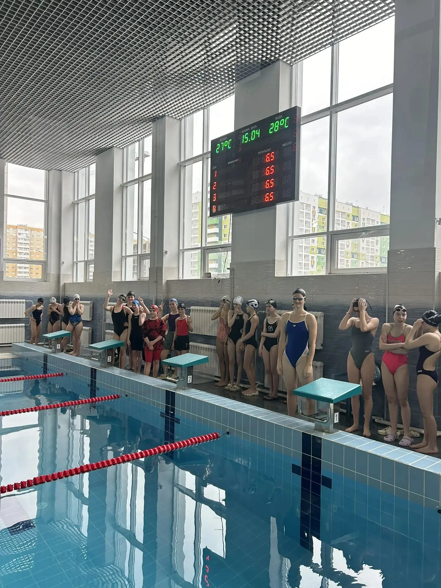 НАШИ – ПЕРВЫЕ!  🏊‍♂🏊‍♀ 15 апреля в МБОУ ЦО 56 прошли соревнования Московского района по плаванию.   