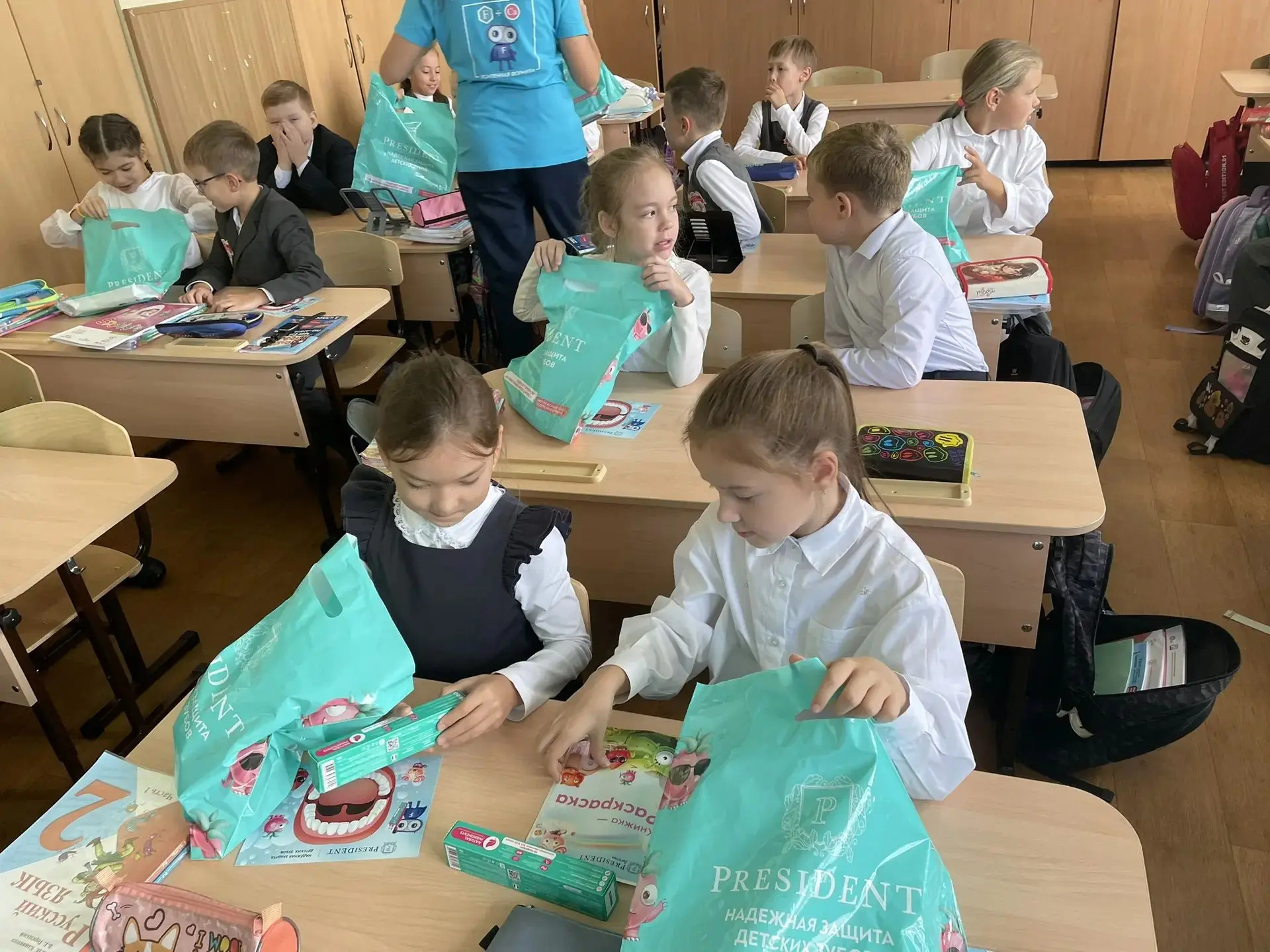 🔶Обучающиеся 2Б класса встретились с врачом-стоматологом клиники « Альфа- Дент» Ганиев...