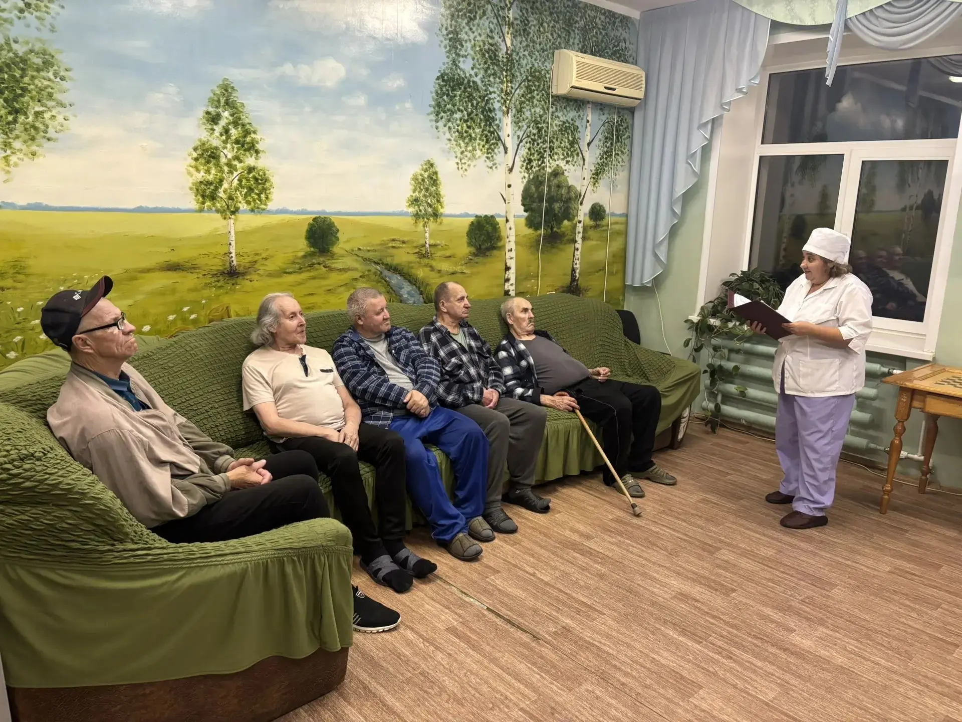 Сегодня медсестра Гараева Алсу провела тезисную лекцию о профилактике сахарного диабета.