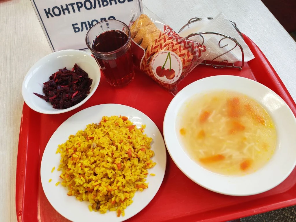 "Школьные обеды – в кадре "
