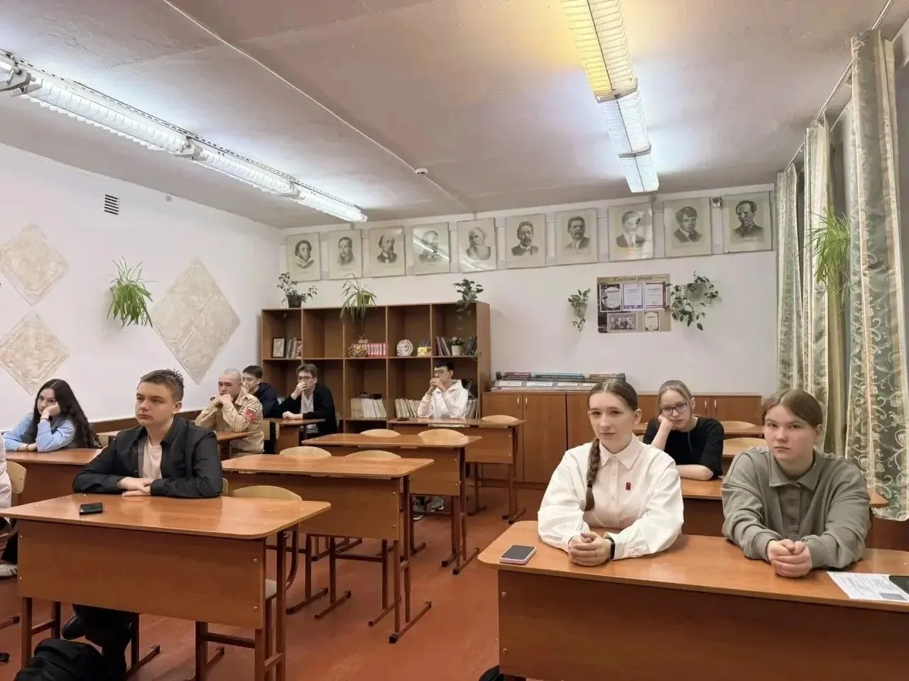 ⚡️Школьников предупредили о фейковых ответах на ЕГЭ     В преддверии единых госэкзаменов в интернете