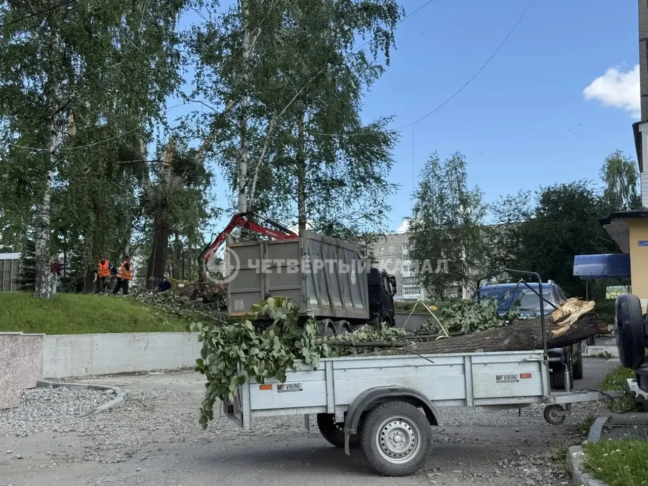 «От дома ничего не осталось»: в Кушве продолжают рагребать последствия мощного торнадо