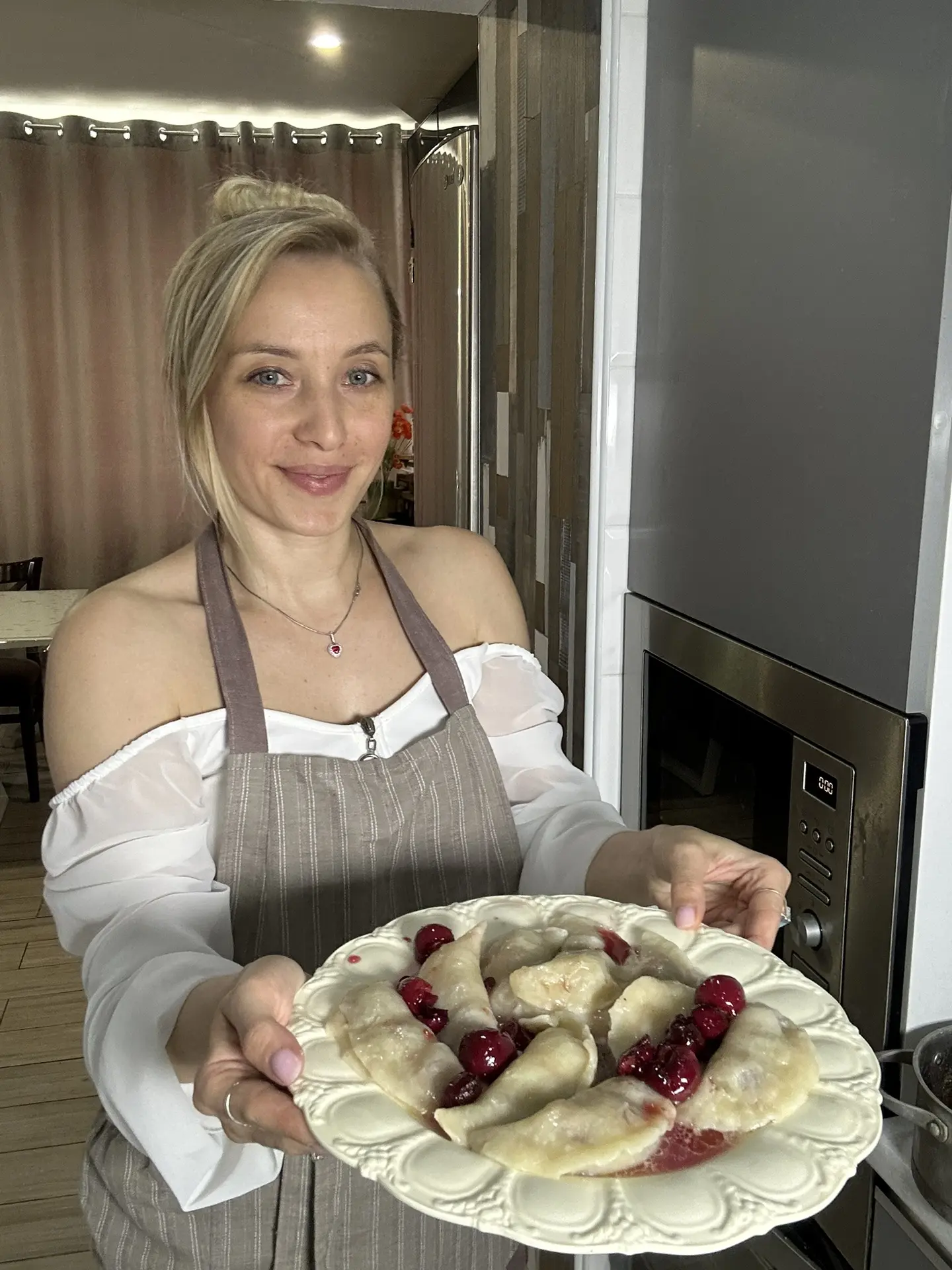 Вареники с вишней готовы 🍒🥟