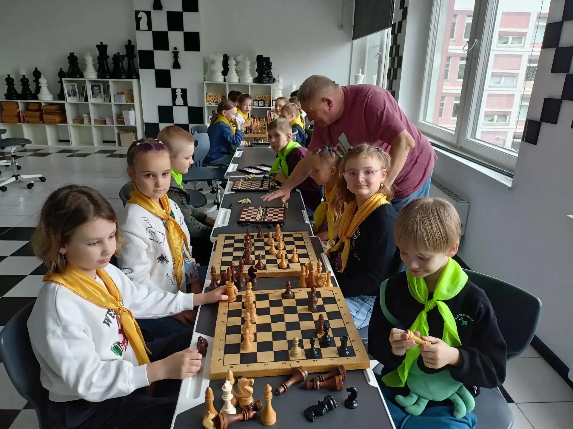 ♟️ Сегодня в корпусе 2031 был крайне интересный день! Смена «Ура, каникулы» не сбавляет...