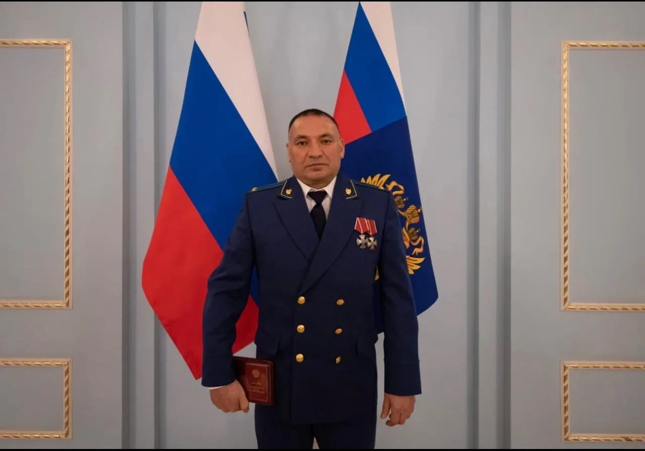 🇷🇺 В нашем 7-1 классе учится замечательная девочка, которая с гордостью носит фамилию своего отца.  