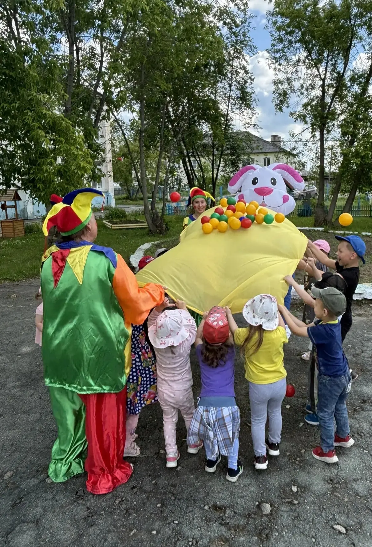 В МКОУ начальная школа- детский сад /12 прошёл замечательный праздник - День друзей. Этот день был н