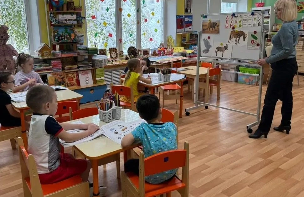 🎉 Обучение грамоте в группе «Капитошка»: превращаем буквы в приключение! 🎉Думаете, гр...