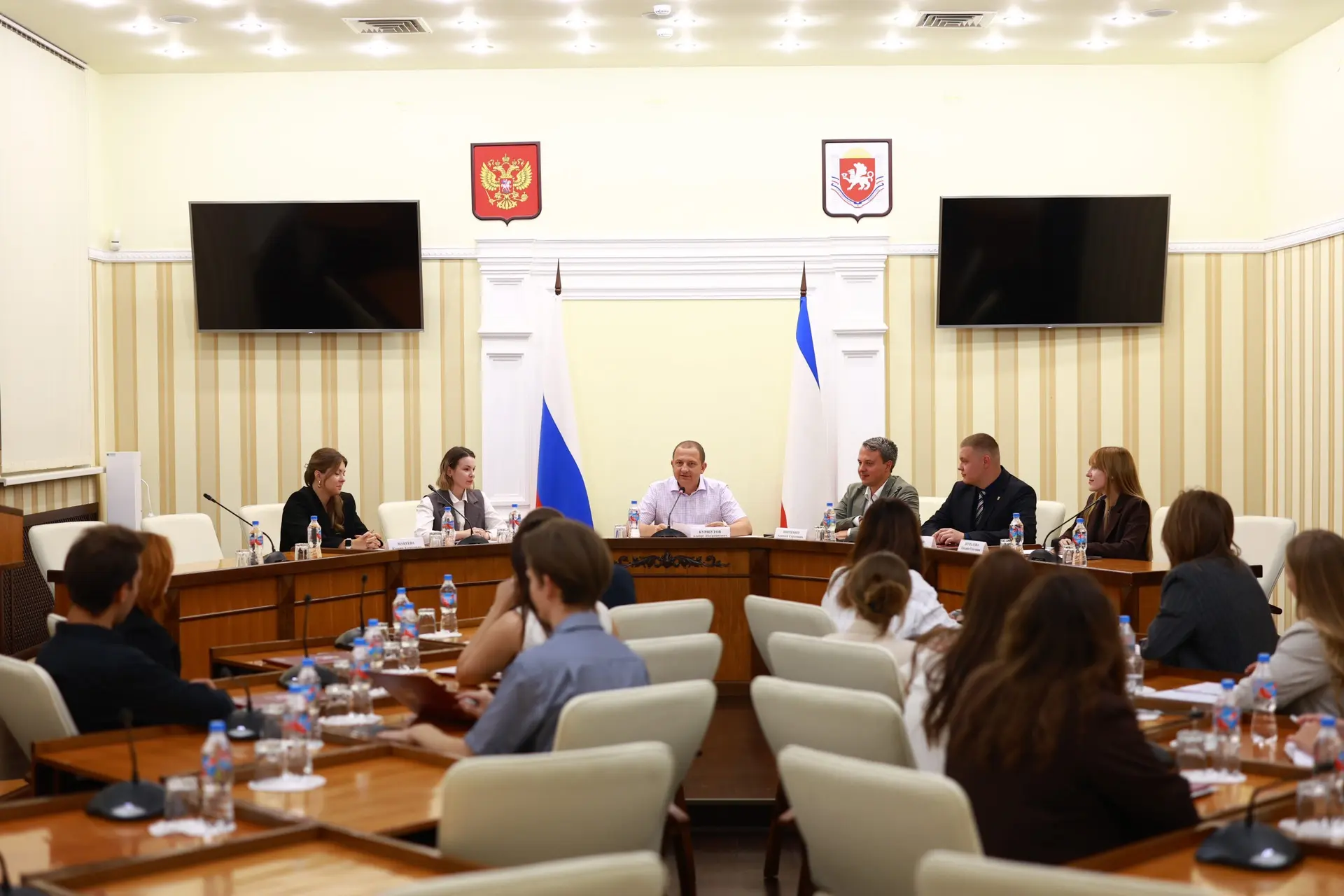 Встретился с новым составом Молодёжного правительства Республики Крым.