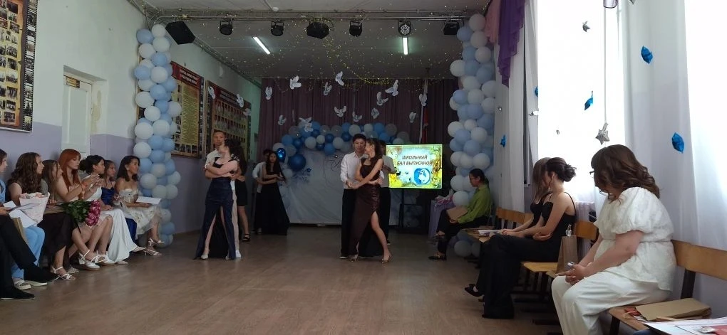 ‎
‎🎉ВЫПУСКНОЙ В 9тых КЛАССАХ🎉
‎
‎30 июня прошел выпускной вечер для учащихся 9-ых классов.
‎📝Поза