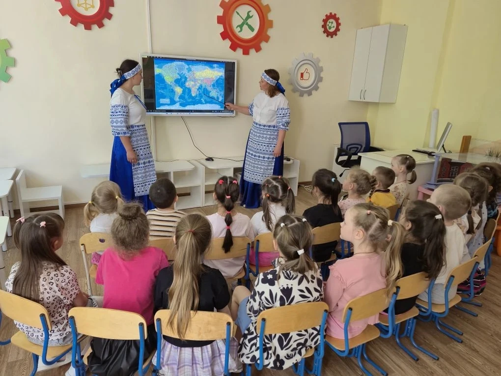 Кругосветное путешествие Центра активного отдыха «Мечтай! Твори! Созидай!»

Центр активного отдыха «