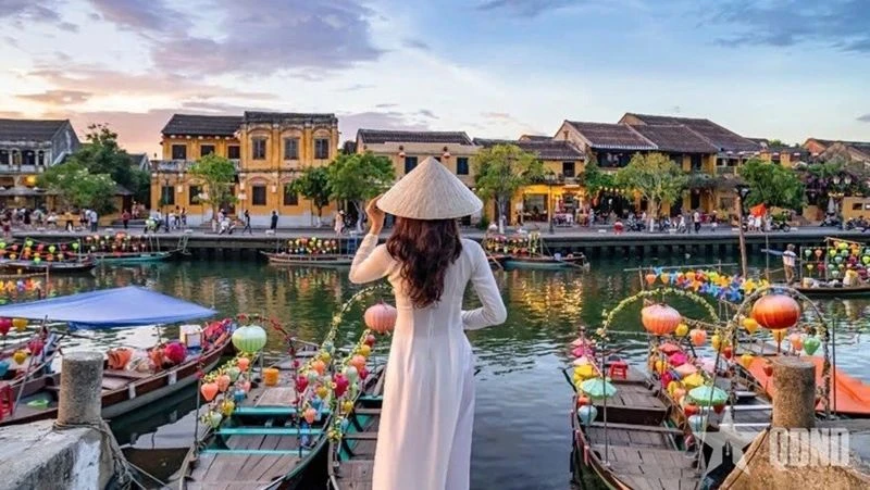 🇻🇳 ХОЙАН — МЕСТО ВО ВЬЕТНАМЕ ГДЕ ВАМ ТОЧНО СТОИТ ПОБЫВАТЬ. Это старенький город выгля...