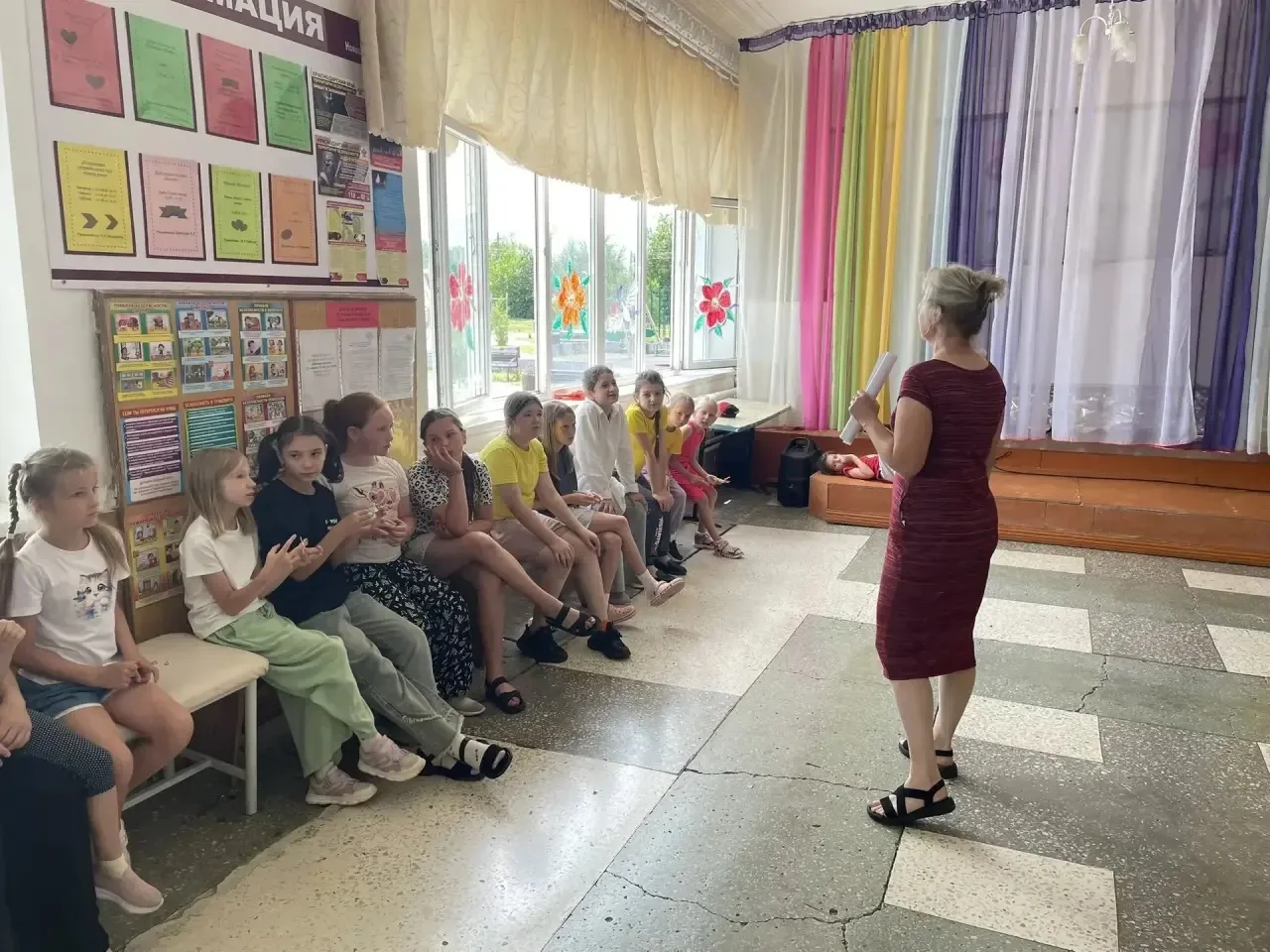 Сегодня сотрудниками МБУК «Новосергиевский КДЦ» Мощенко Л.В. и Башмак Е.Л. на базе летней игровой ко
