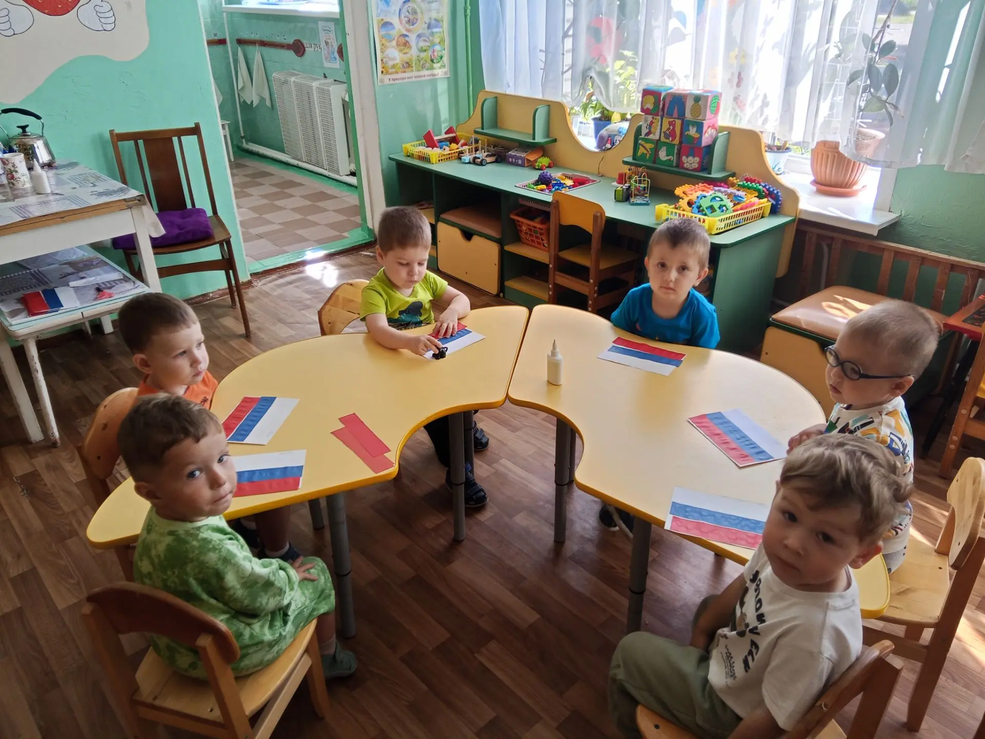 Что за радуга на небе?