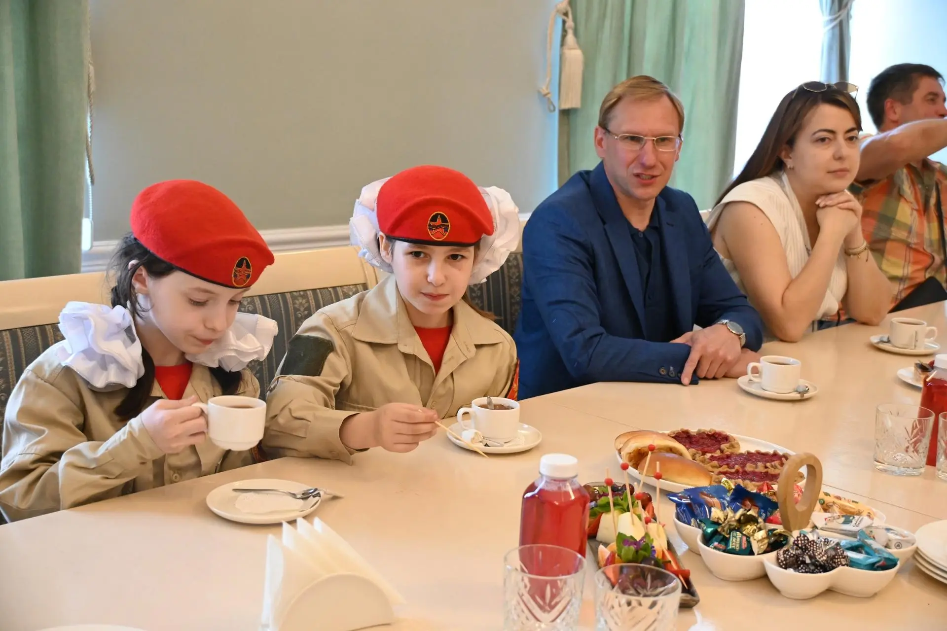 Школьники из Горловки отдохнут в Выборге при поддержке Ленобласти