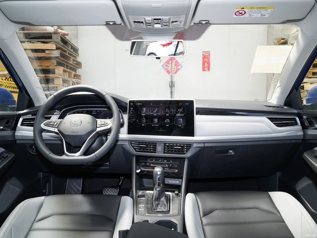 BORA ИЛИ LAVIDA: КАКОЙ VOLKSWAGEN ИЗ КИТАЯ ВЫБРАТЬ?  У Volkswagen в Китае есть особенность: похожие 