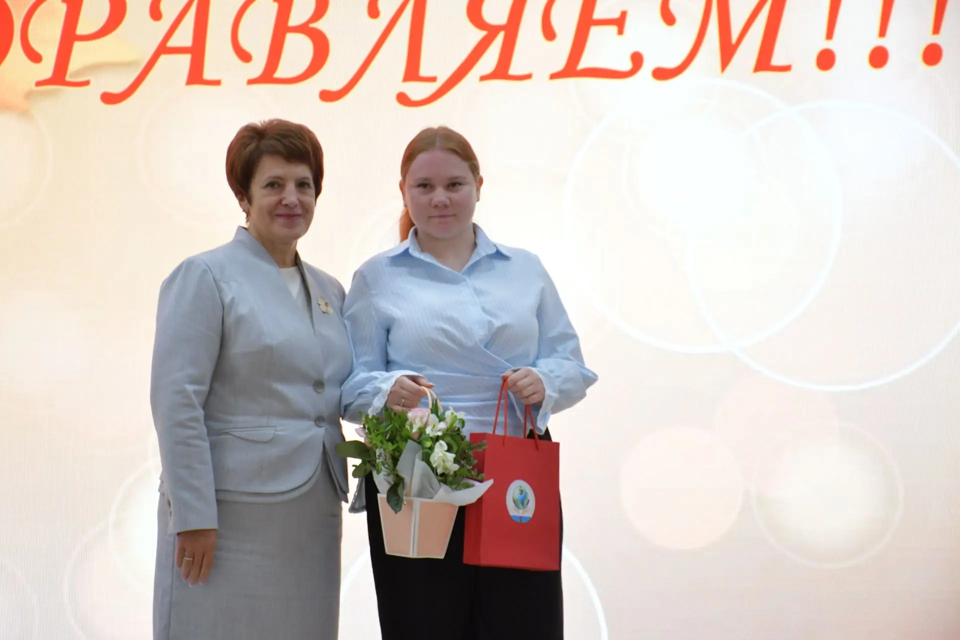 Сегодня, 1 октября, в честь профессиональных праздников — Дня дошкольного работника, Дн...
