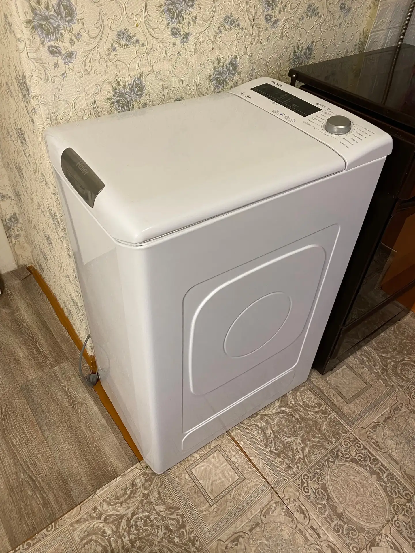 Стиральная машинка Haier с вертикальной загрузкой. Идеальное состояние. 25000 рублей. https://vk.ru/