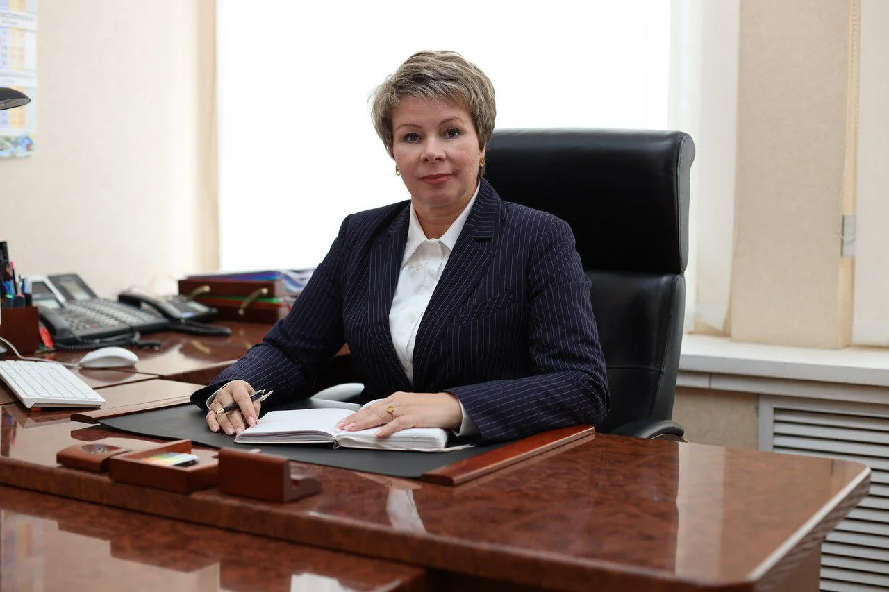 Комиссия по делам несовершеннолетних и защите их прав при Правительстве Саратовской области поздравл