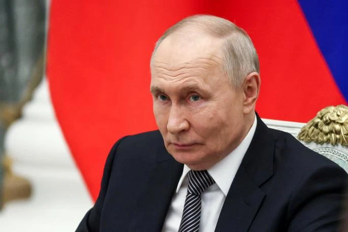Владимир Путин провёл телефонные разговоры с лидерами стран СНГ, Турции и Ирана. Об это...