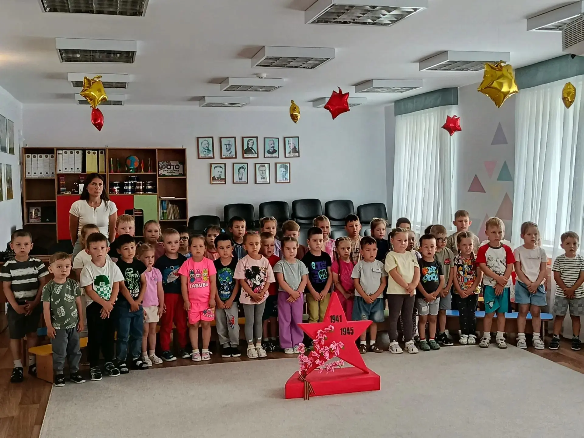День памяти и скорби 22 июня в детском саду — это важная часть патриотического воспитания.  Дети ста