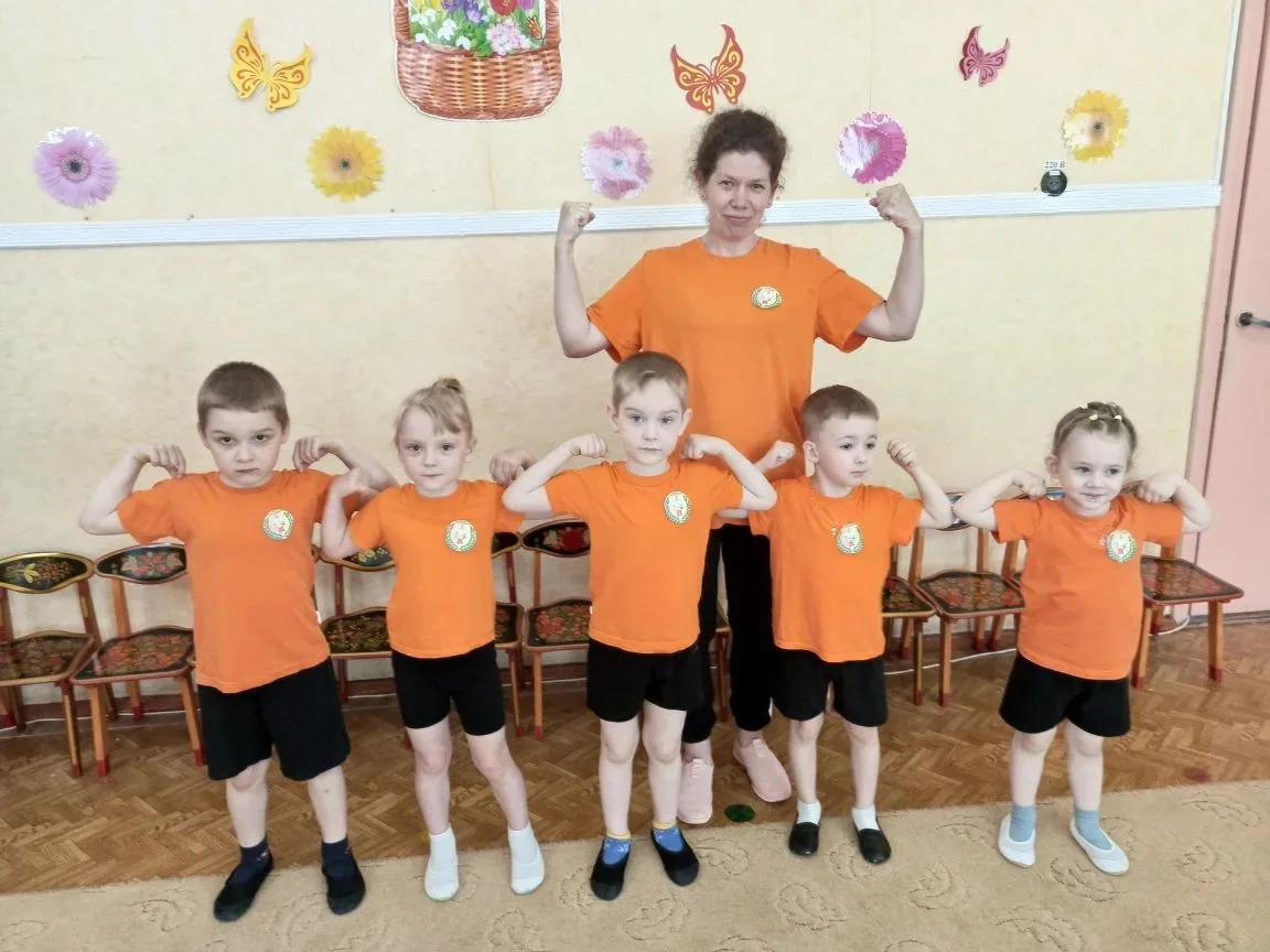 ☀У воспитанников средней группы было проведено физкультурное развлечение: "День спорта".
Цель которо