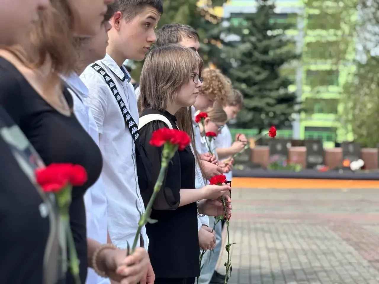 Быковский мемориал: дань памяти неизвестному солдату.  Накануне великого праздника День Победы,  уча