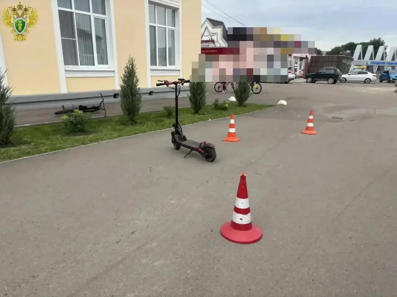 ДТП в Волжске: ребенок на электросамокате сбил 10-летнего мальчика.

Инцидент произошел 27 июля 2026