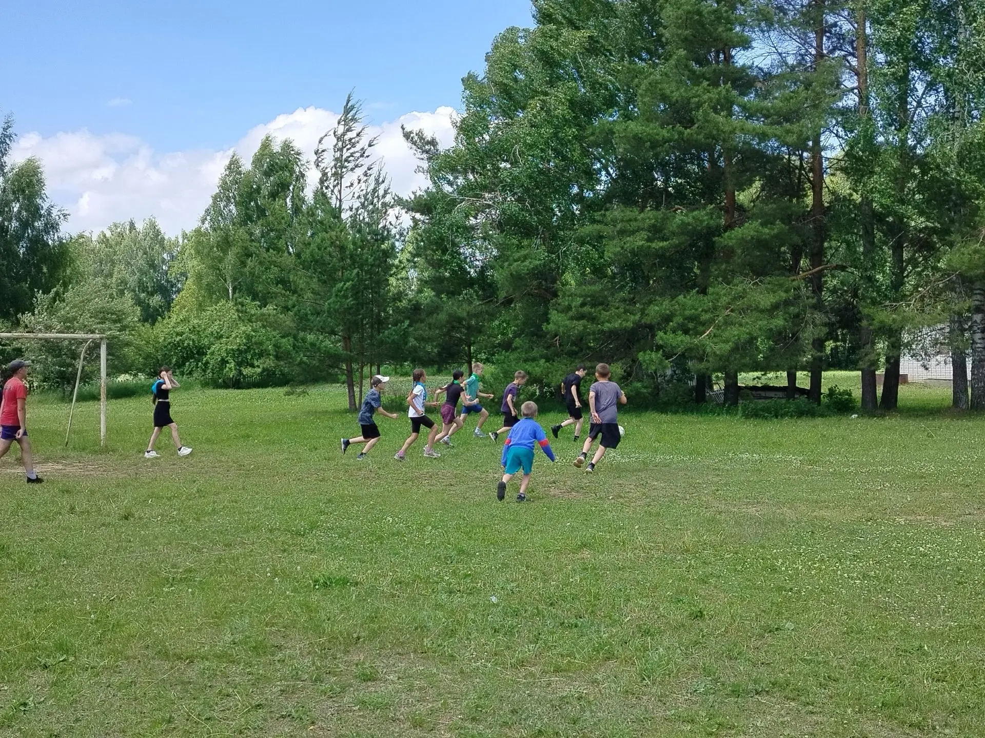 Сегодня у нас было очень весело и душевно! 🤩 Заведующая библиотекой Журавлёва Л.С. провела для ребя