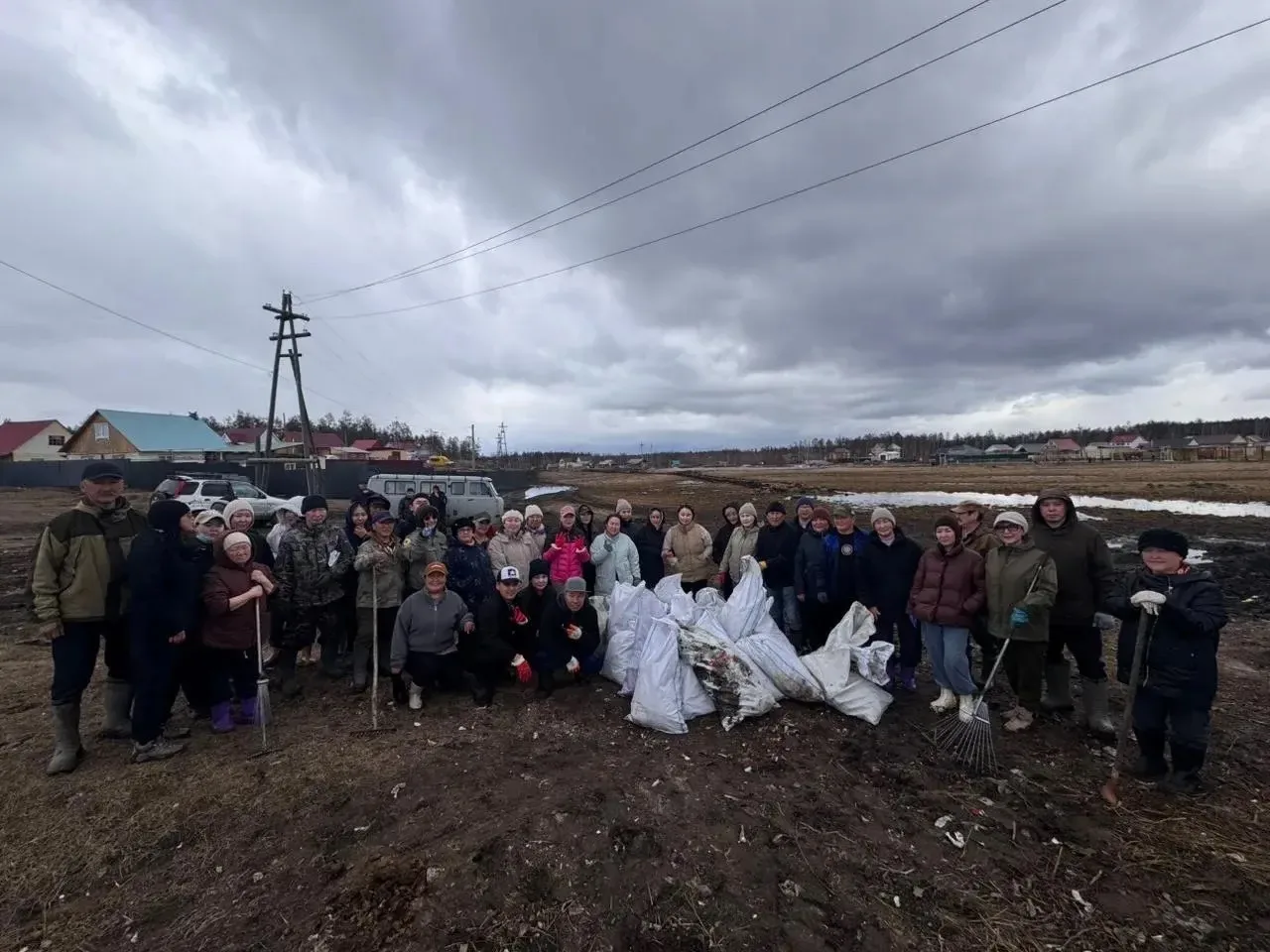💚 #Зеленыйчетверг: в преддверии Первомая Верхневилюйск преобразился  В преддверии Первомая в селе Ве