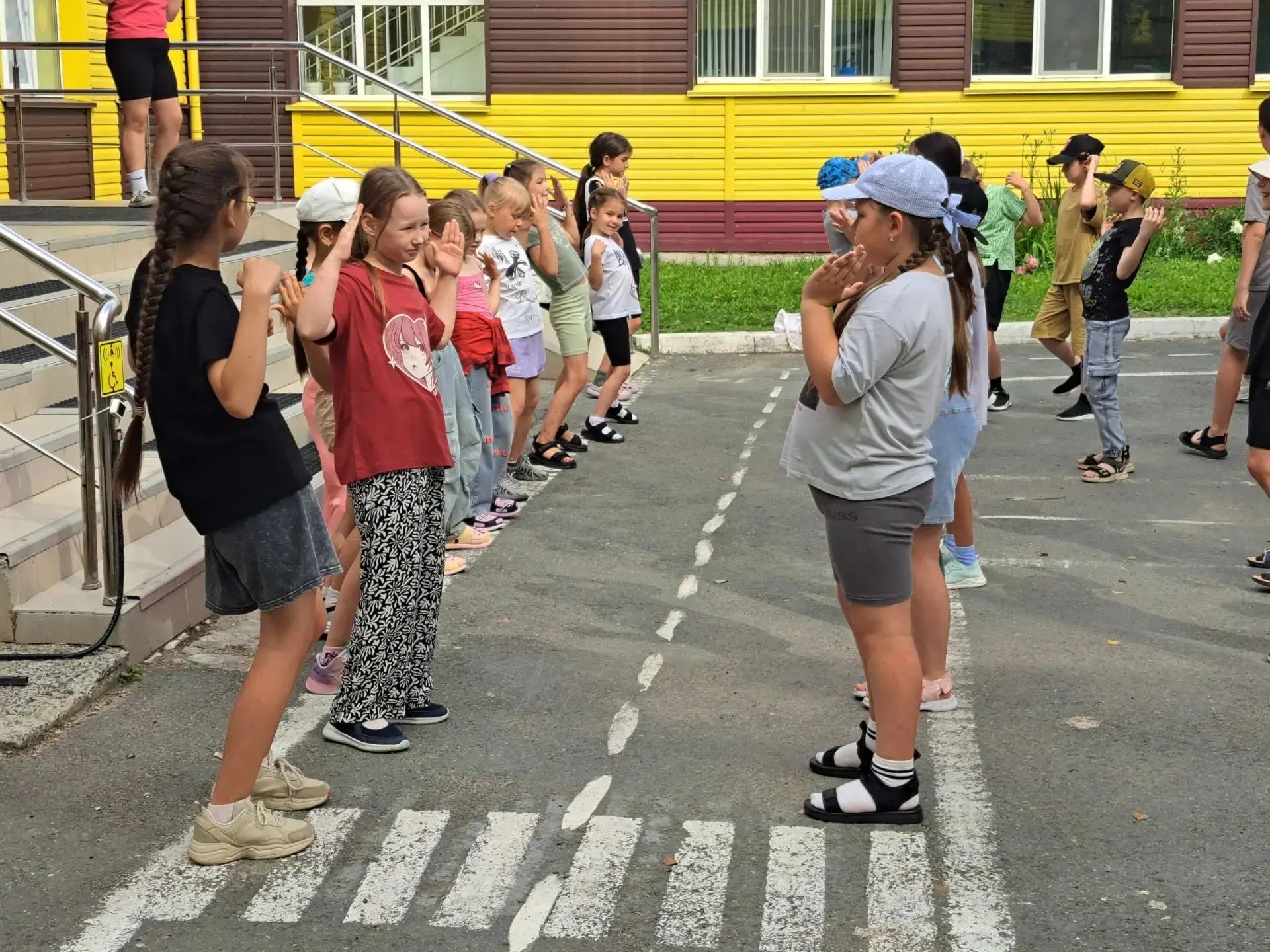 17  июня 2026 года.
Станция «ТАНЦЕВАЛЬНАЯ»
Сегодня в  летнем пришкольном лагере прошёл еще один заме