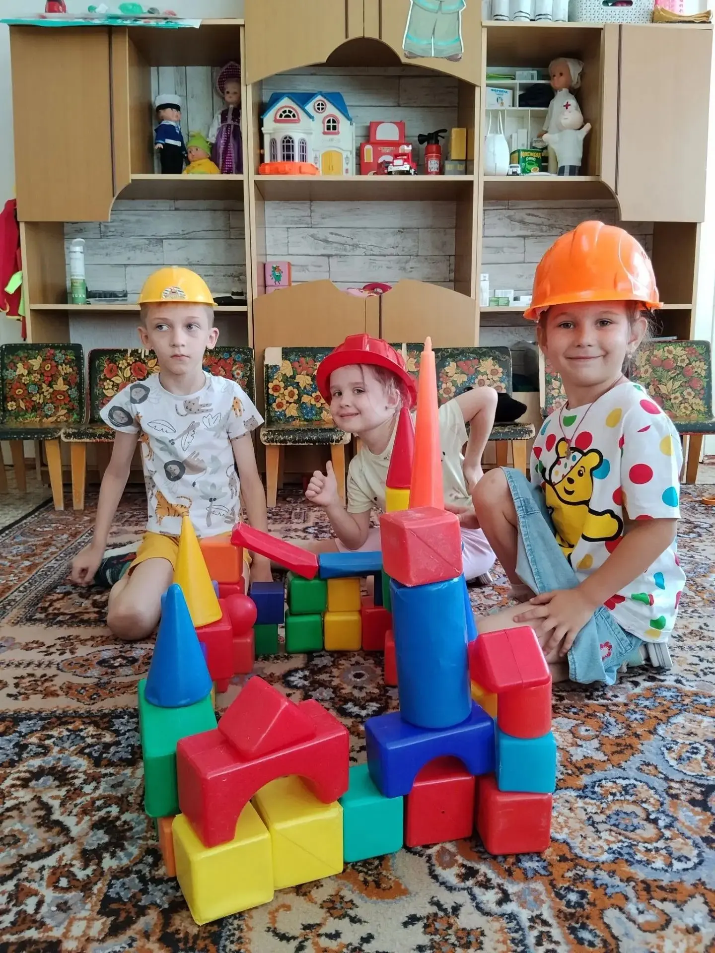 🏗️ День строителя в нашем детском саду! 🚧

Продолжается наша тематическая неделя «Все профессии ва