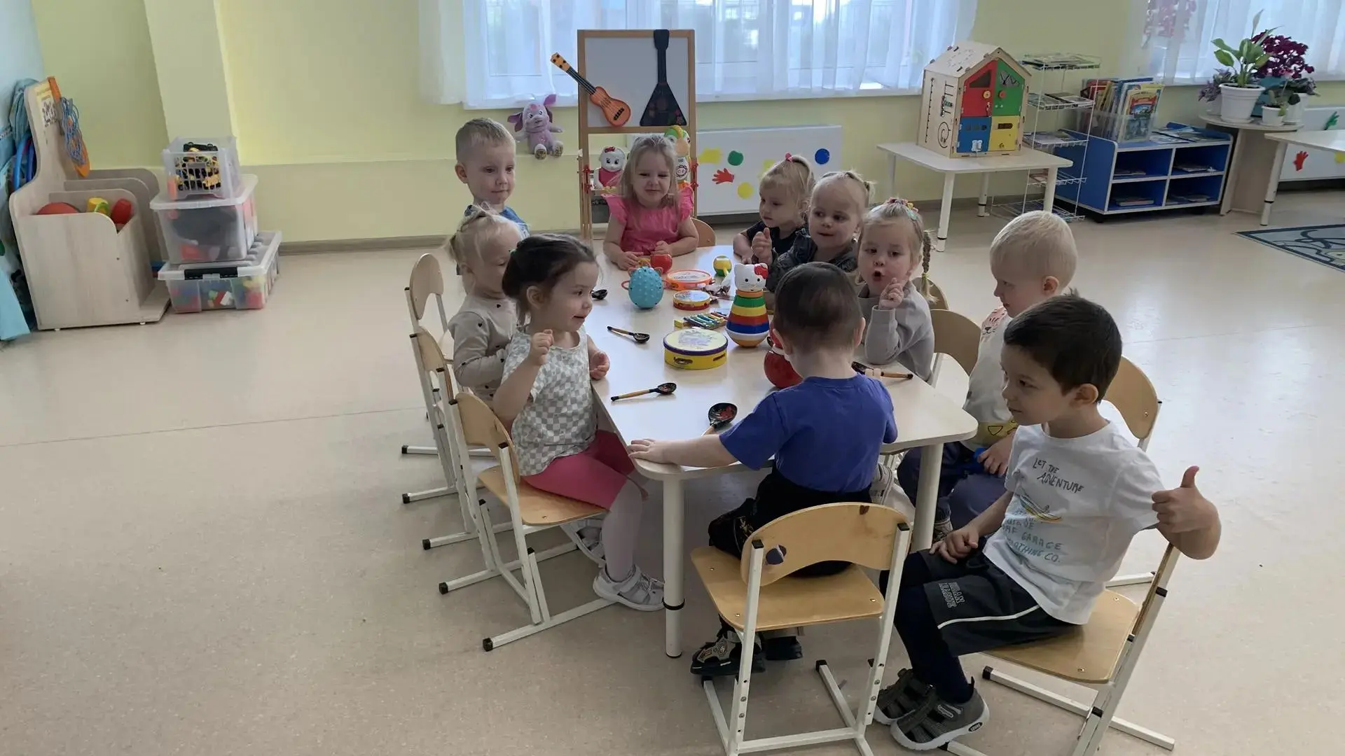 🎉 Пятница — «День веселья»! 🥳