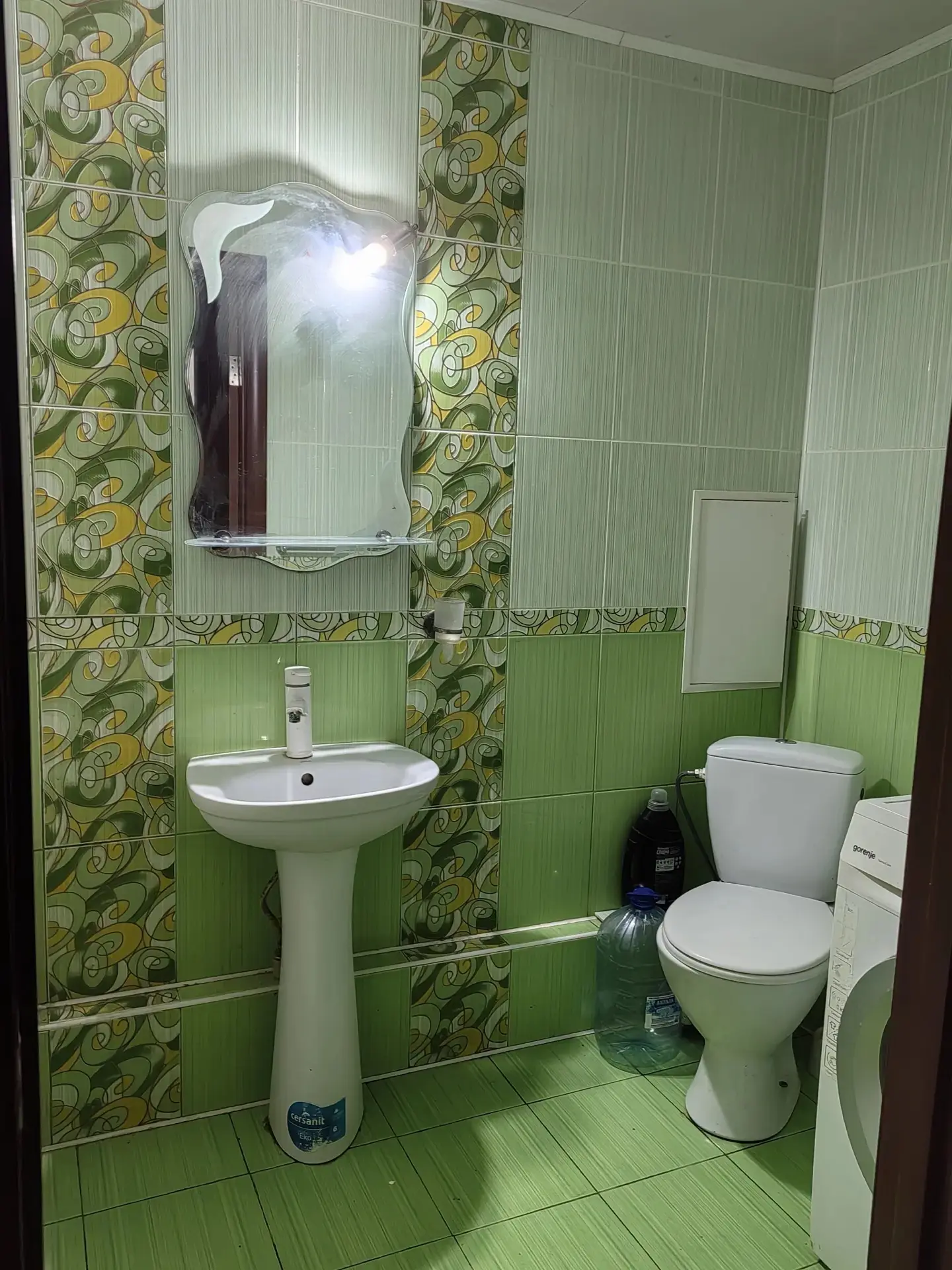 Продам 2х ком квартиру, Ильичёвский район, 2/9 эт, 50 м2, изолированные комнаты, новые окна и батаре