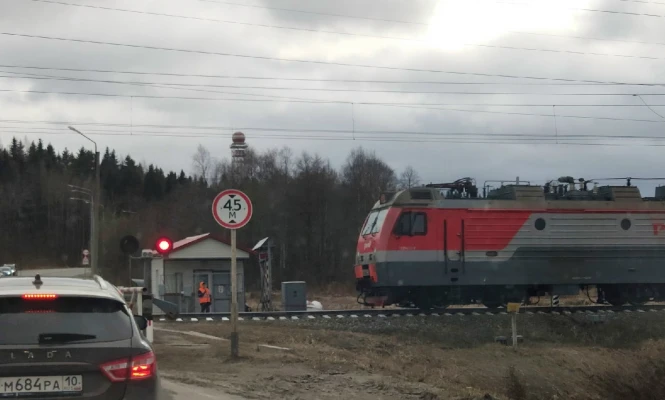 ⚡ Сегодня в Петрозаводске с 18 часов до 03:00 13 мая перекроют Пряжинское шоссе  ✅ Для водителей:  Ж