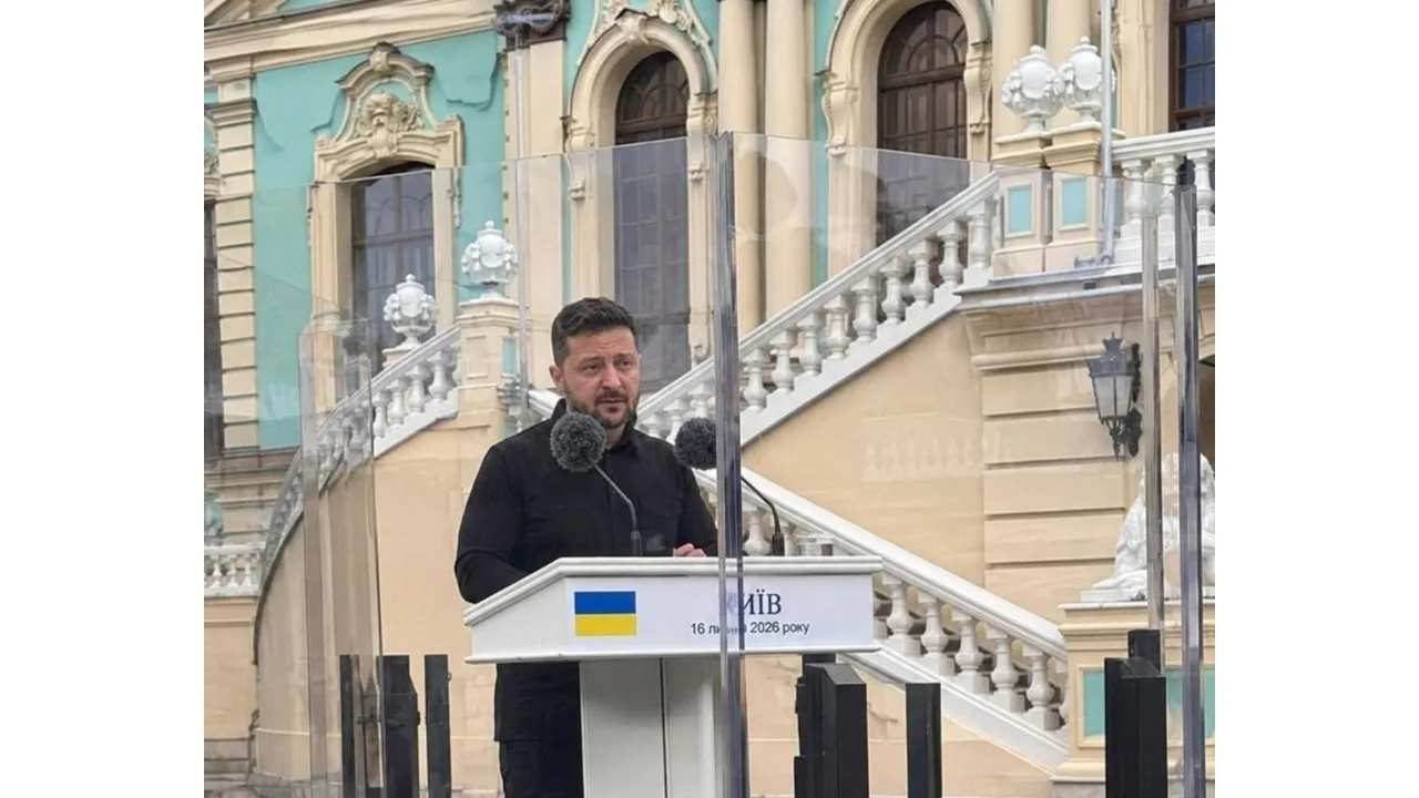 🛡️Во время выступления перед Зеленским выставили пуленепробиваемые щиты.