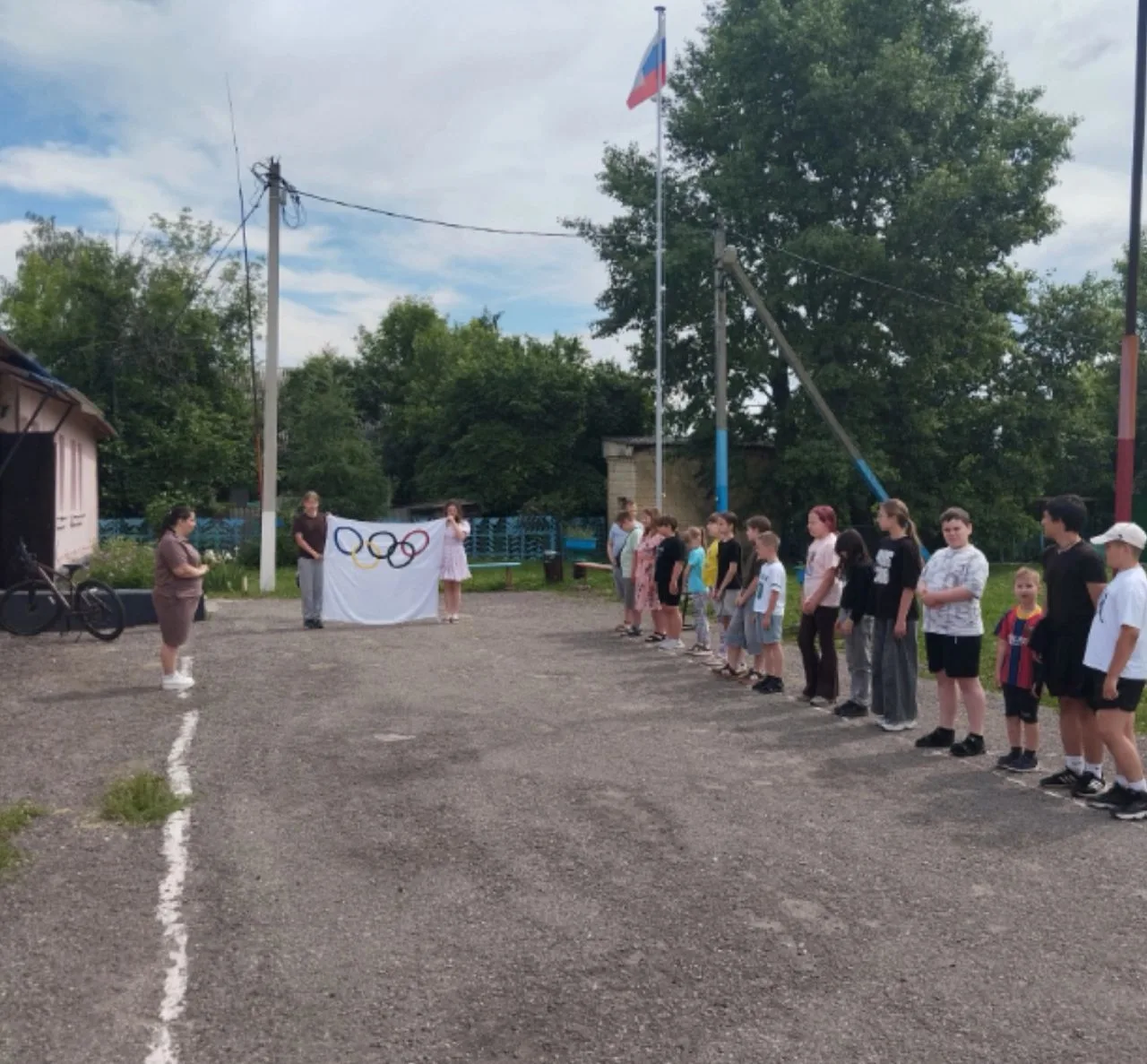 ☀️ ГТО под открытым небом: как в «Солнышке» спортом заряжались!

Забудьте про гаджеты и диваны! Сего