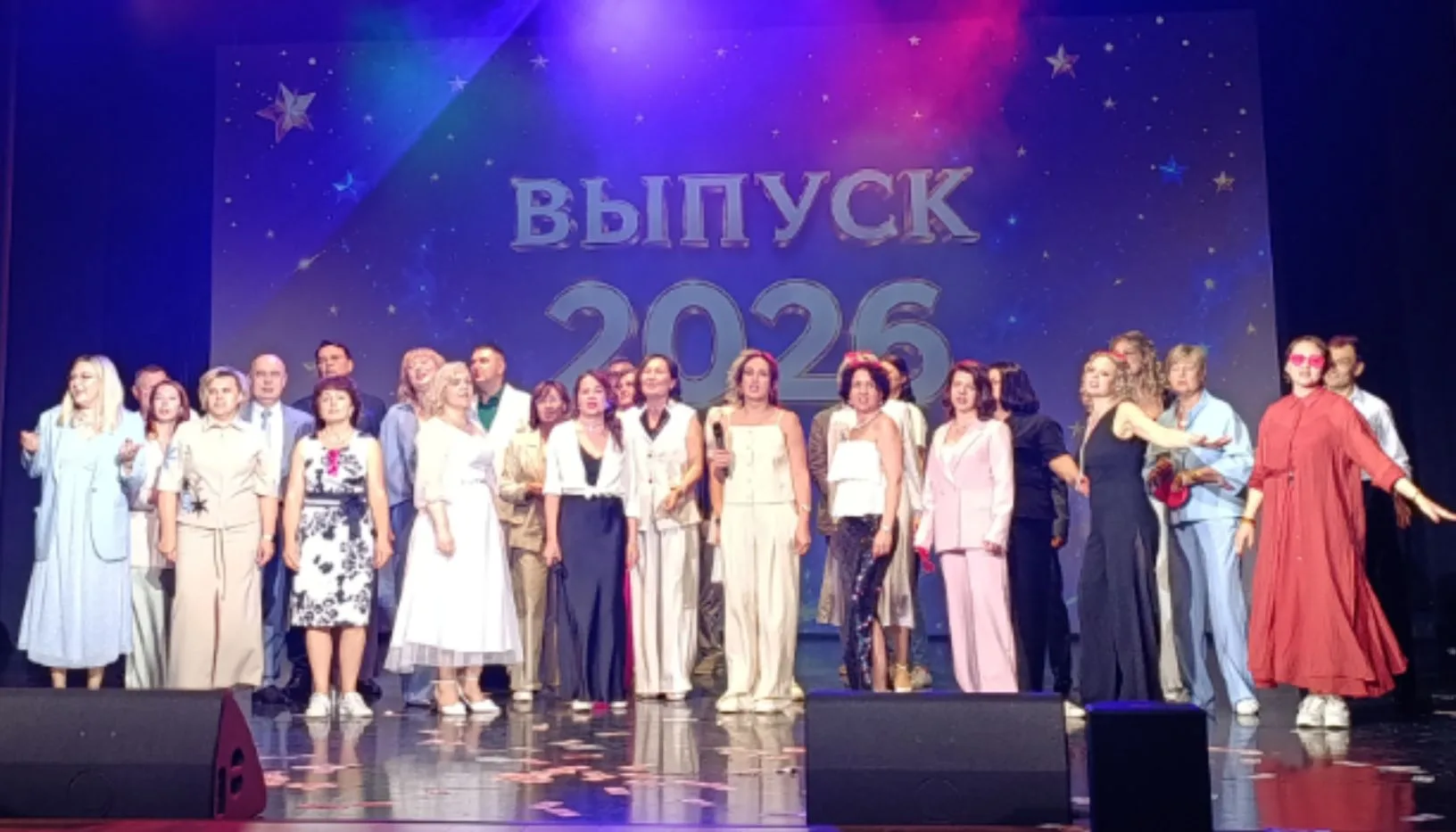 В эту субботу в наших образовательных учреждениях завершились выпускные вечера. Девятиклассники и од