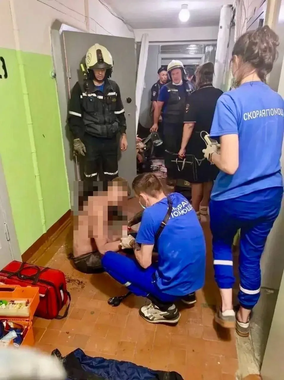 В Нижнем Новгороде спасатели вызволили мужчину из мусоропровода