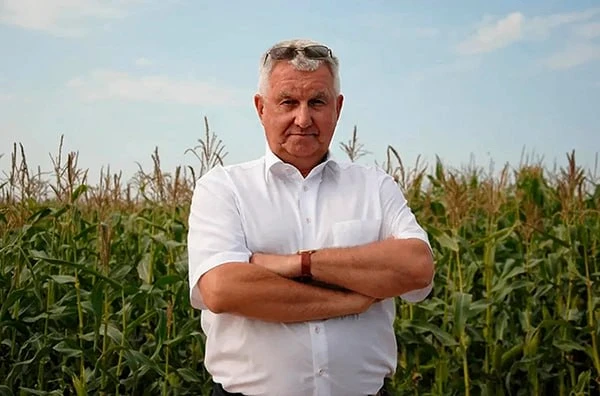 На Урале после конфликта с родителями школьников скончался директор Уральского федерального аграрног