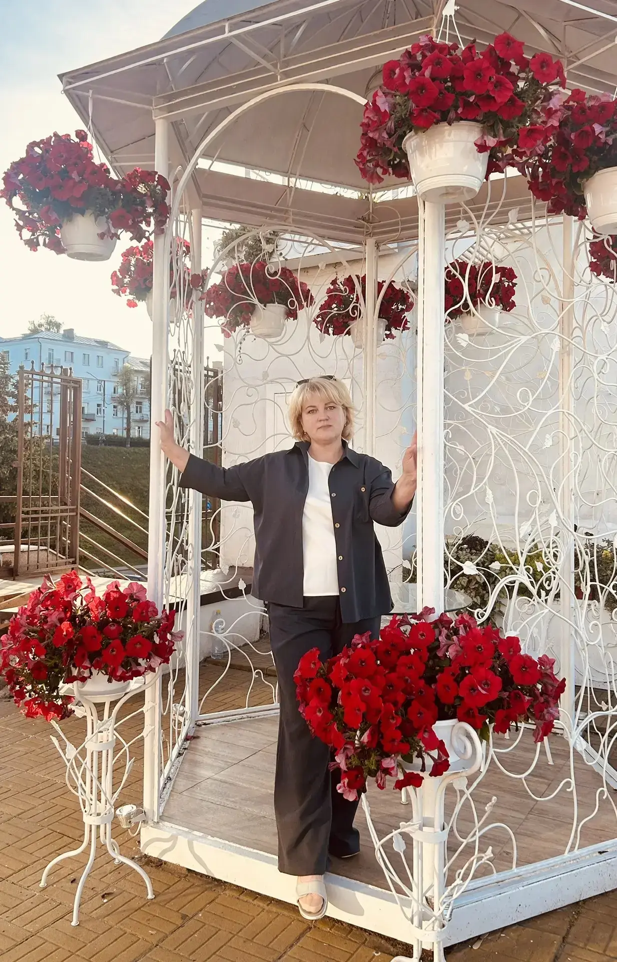 #ОтСердцаКСердцу❤️

❓ЧТО ДЕРЖИТ НАС ВМЕСТЕ ДАЖЕ ТОГДА, КОГДА ЗВОНОК УЖЕ НЕ ЗОВЁТ НА УРОК?

Когда то 