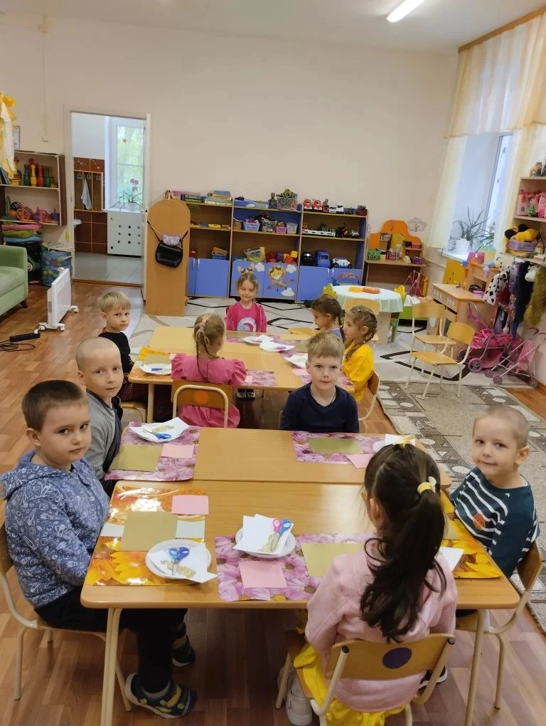 В старшей «Б» группе прошла аппликация «Голубь мира»🕊️которая была направлена на расширение предста