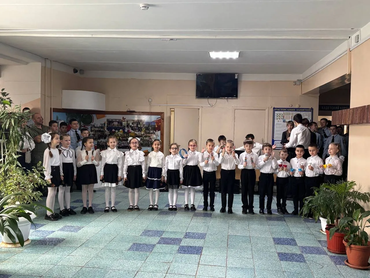 📣Сегодня в нашей школе состоялся замечательный концерт, посвящённый Международному Женскому Дню.  🎉М