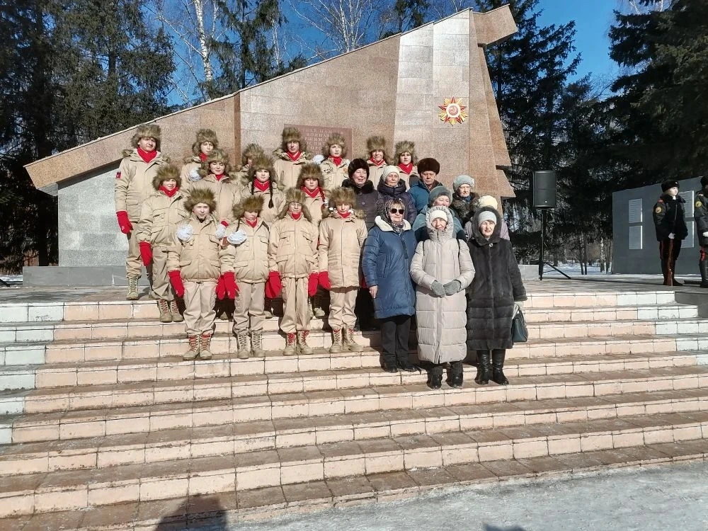 Продолжаются праздничные мероприятия в честь Дня Защитника Отечества. Юнармейцы отряда "Шторм" им. к