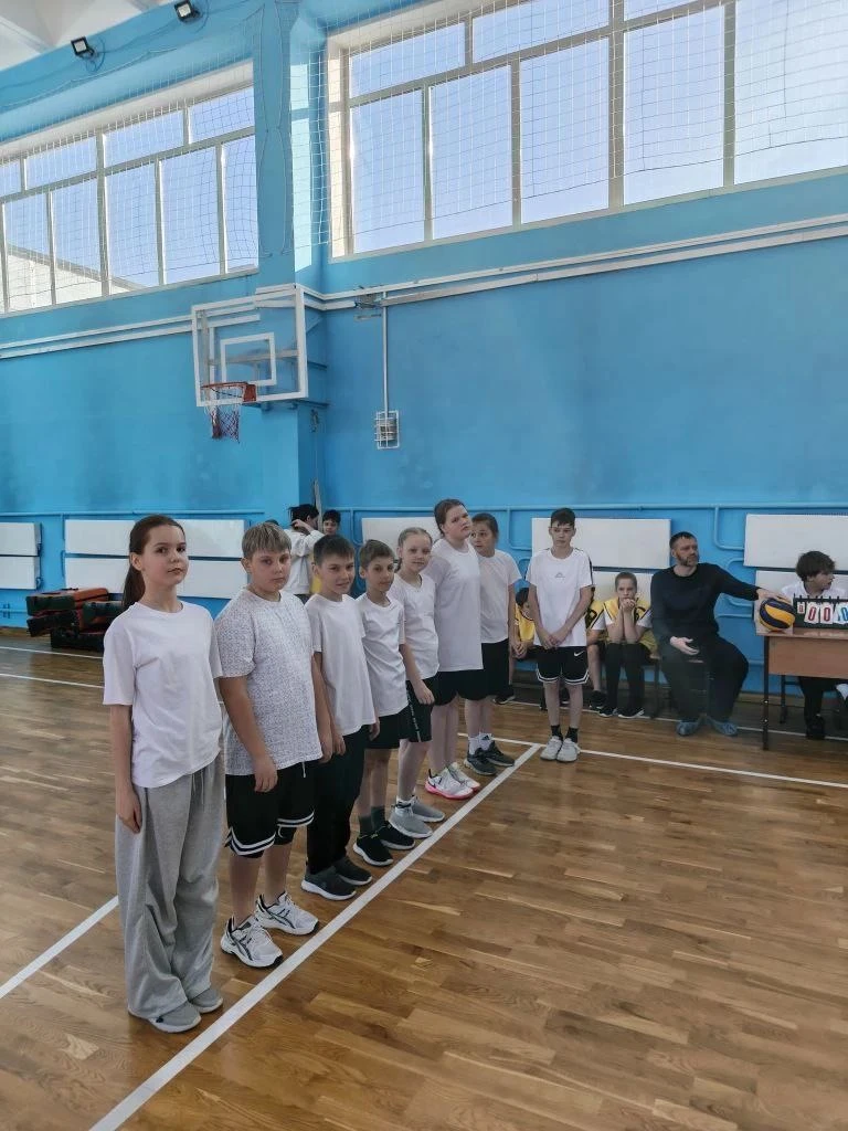 🏐 13 февраля прошли Городские соревнования по пионерболу.                          Команда МБОУ СОШ1