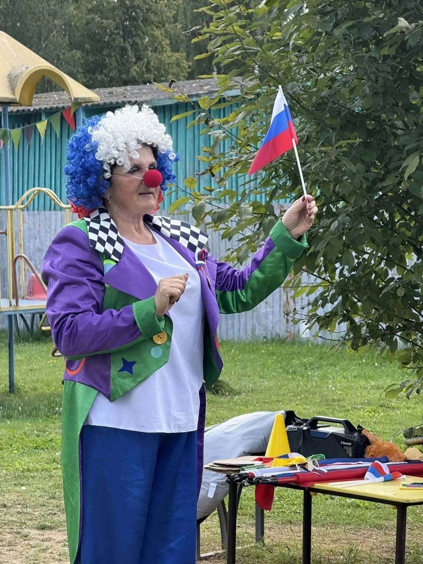 21 августа, накануне Дня Флага РФ, для дошкольников прошла познавательная игровая прогр...