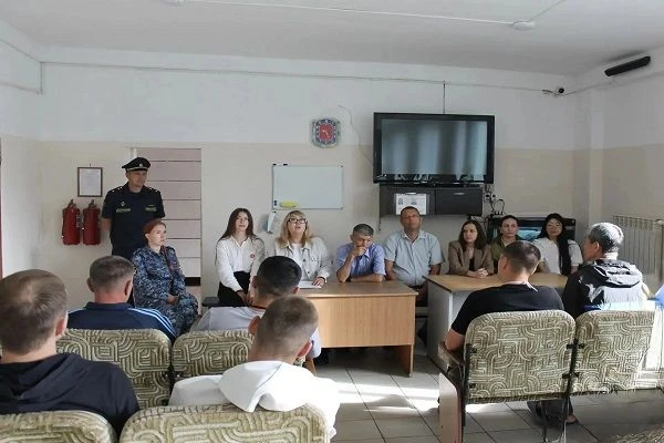 В ИК-1 прошла встреча с социальными службами: подготовка к новой жизни 🗂️В ИК-1 УФСИН ...