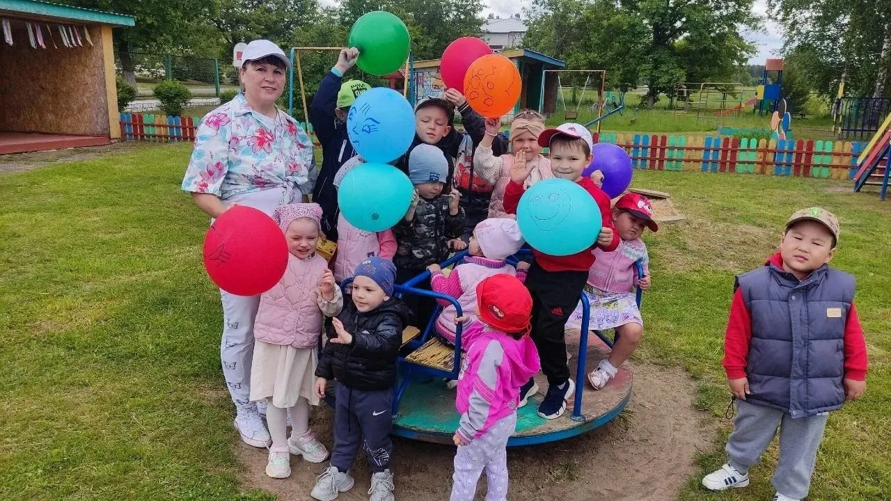 Первая неделя лета в нашей дошкольной группе получилась щедрой на праздники.